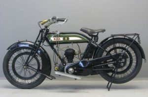 1926_BSA_Model_L_SV_3½_HP_350cc-motorcycle_left_side-750x491